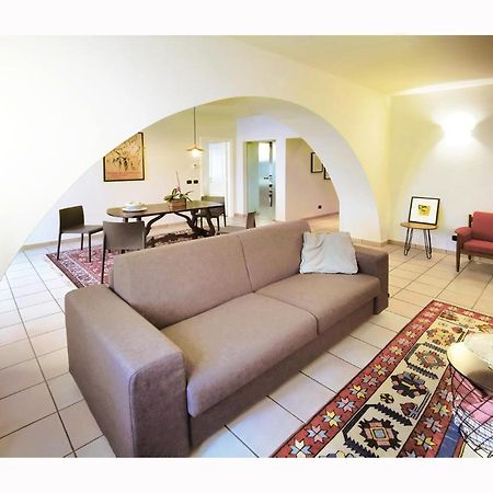 Due Dei Mille. Incantevole Casa In Centro Ad Alba Экстерьер фото